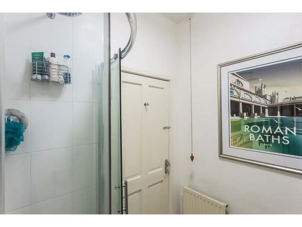 Spacious, Garden Flat for 4 in Bath