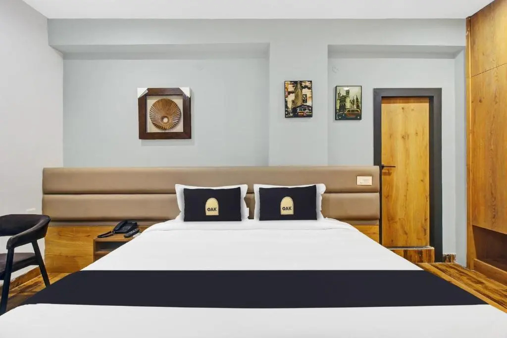 Super Townhouse OAK Hitec City Near Image Hospital