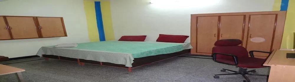 Room Maangta 281 Ashok Vihar