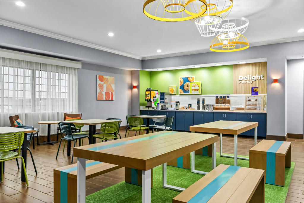 Spark by Hilton Cincinnati Fairfield