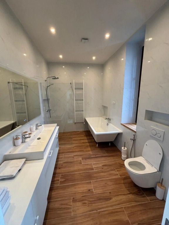 Historical 150 m2 Wenceslas square apartment