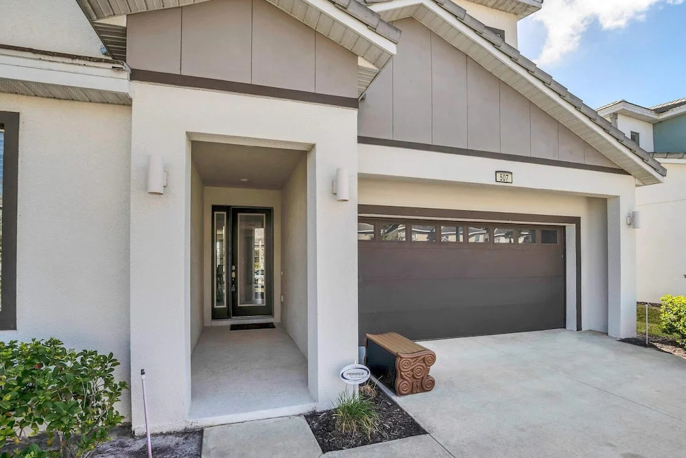 Stunning Lake View, Big Pool Area With CDC Standards #6bv507