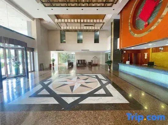 Wenfeng Hotel (Liaohe East Road)