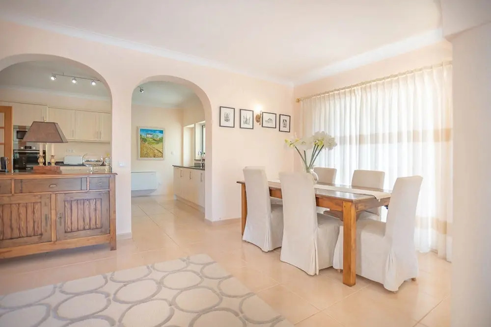 174 Gramacho - Immaculately Presented Villa
