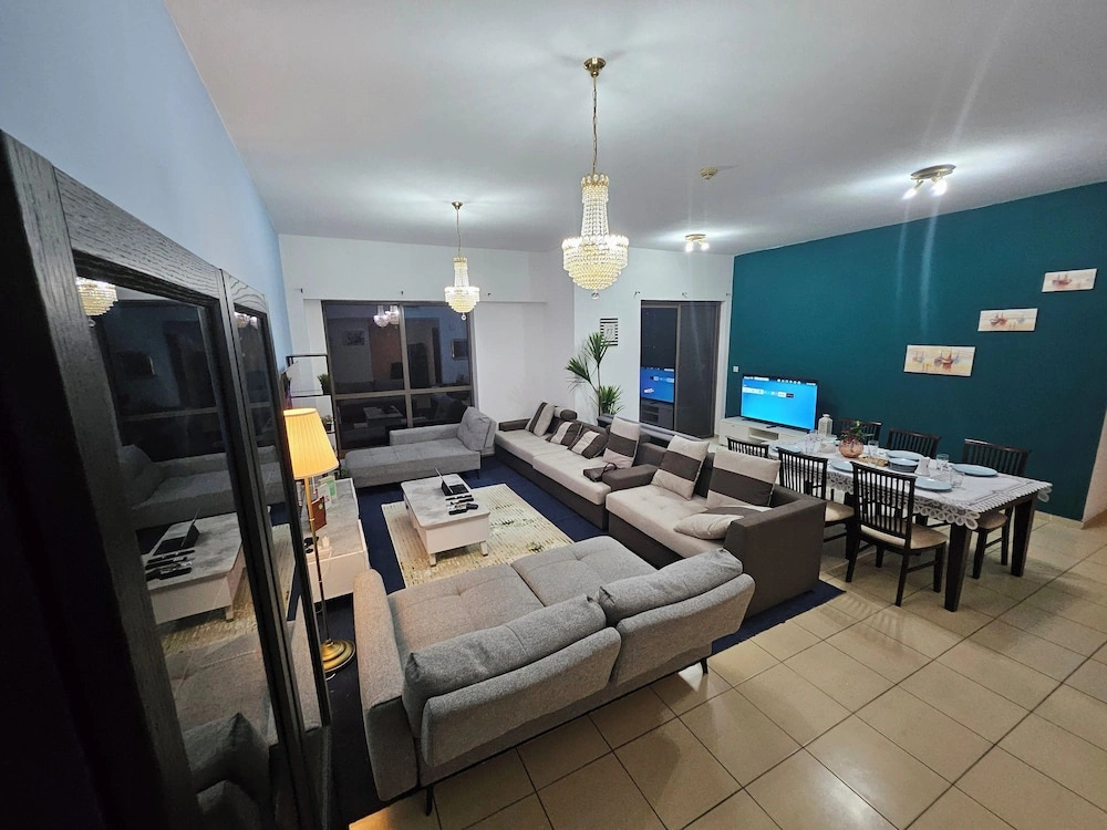 Seaside Hostels