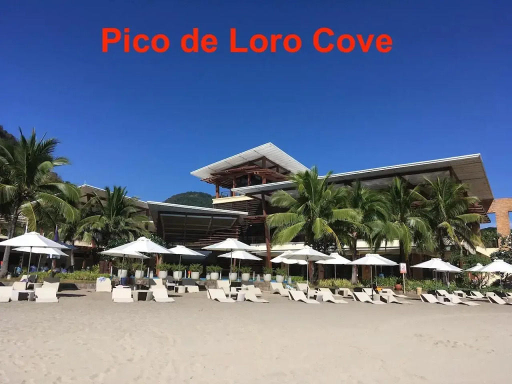 2BR townhouses good for 12pax each & NETFLIX & 100Mbps WIFI & pool resort 2min walk & 3km outside Pico de Loro Cove & Calayo Cove - with Endorsement for Pico de Loro Cove good for 7 days & Boat-Tour & Island Hopping assistance