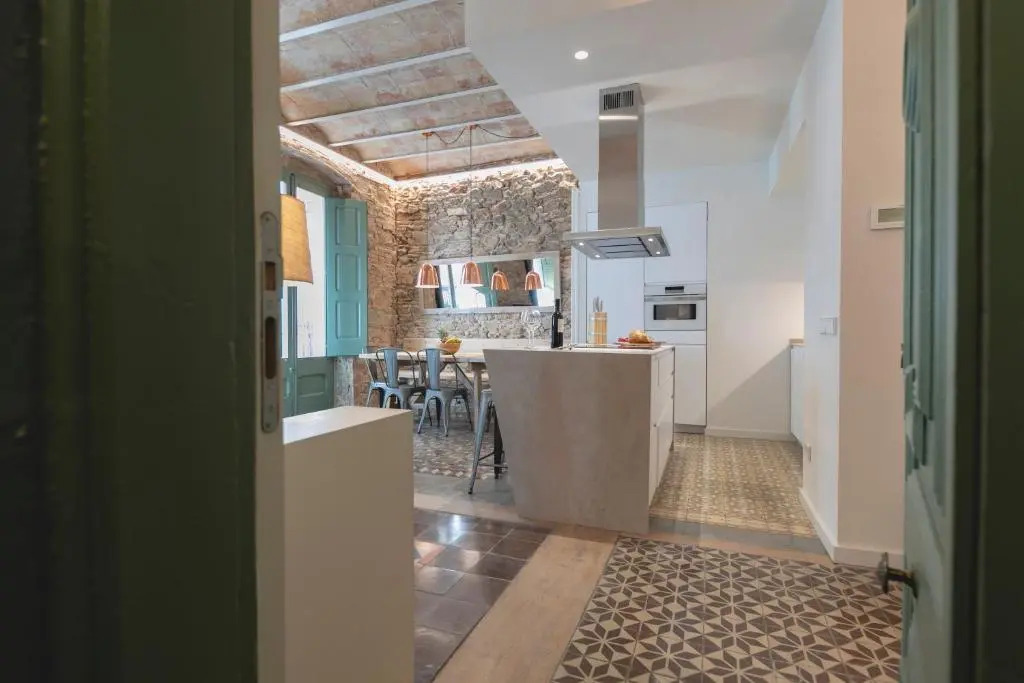 Bravissimo Mercaders, beautiful 3 bedroom apartment
