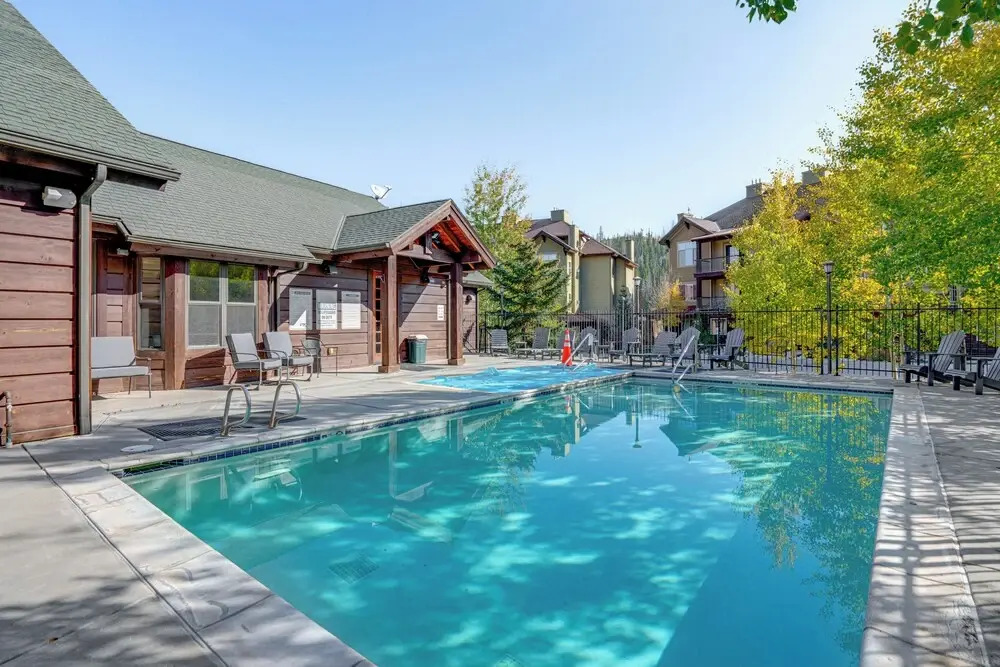 Downtown WP Condo w/ Pool: Steps to Concert Venue!