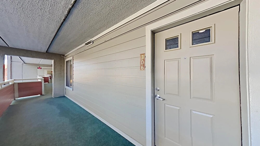 Spacious 2 BR Units at 1849 Condos with FREE Pool, Parking & Wifi