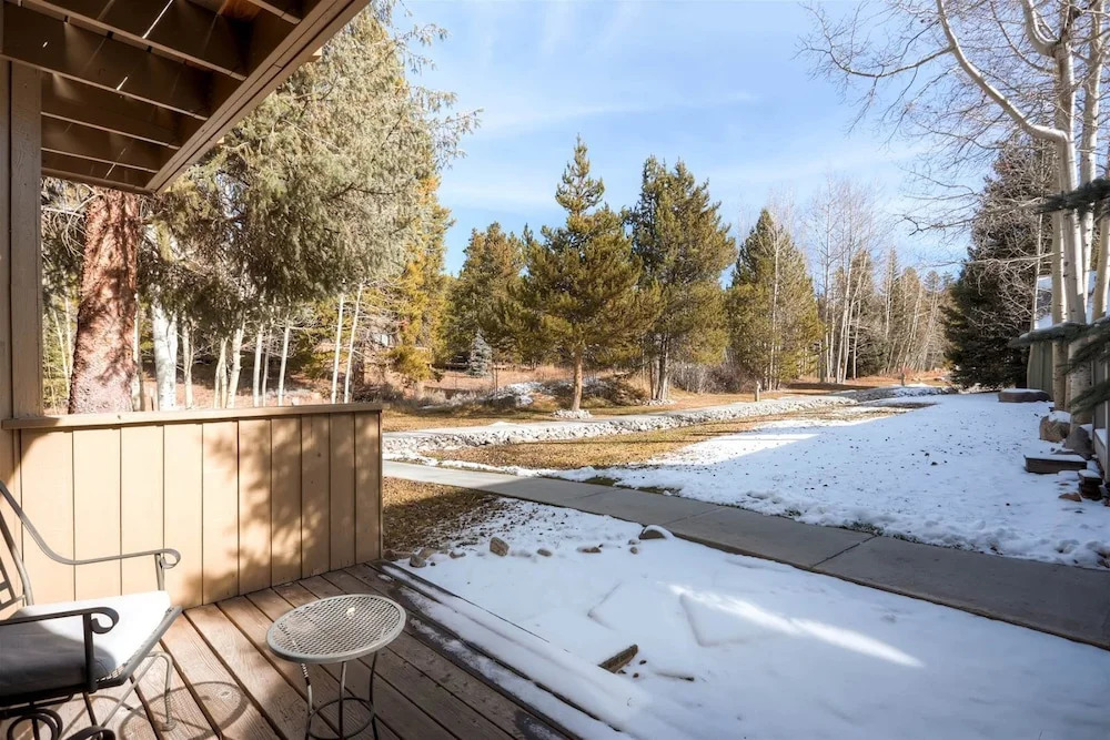 1 Bedroom Condo in Keystone - West Keystone