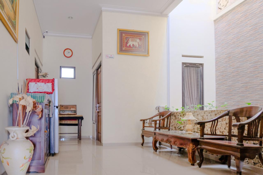 OYO 2317 Griya Merjosari Family Syariah