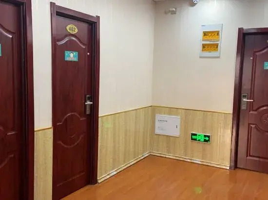 Mengcheng Jiayue Hotel