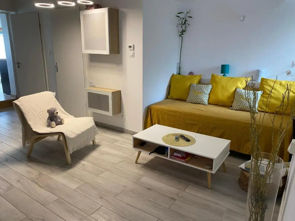 Chazey sur Ain, agréable petite maison de village