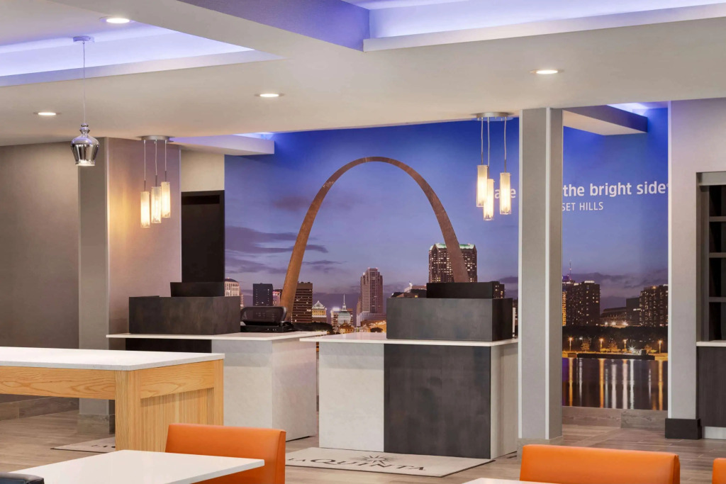 La Quinta Inn & Suites by Wyndham St Louis Route 66