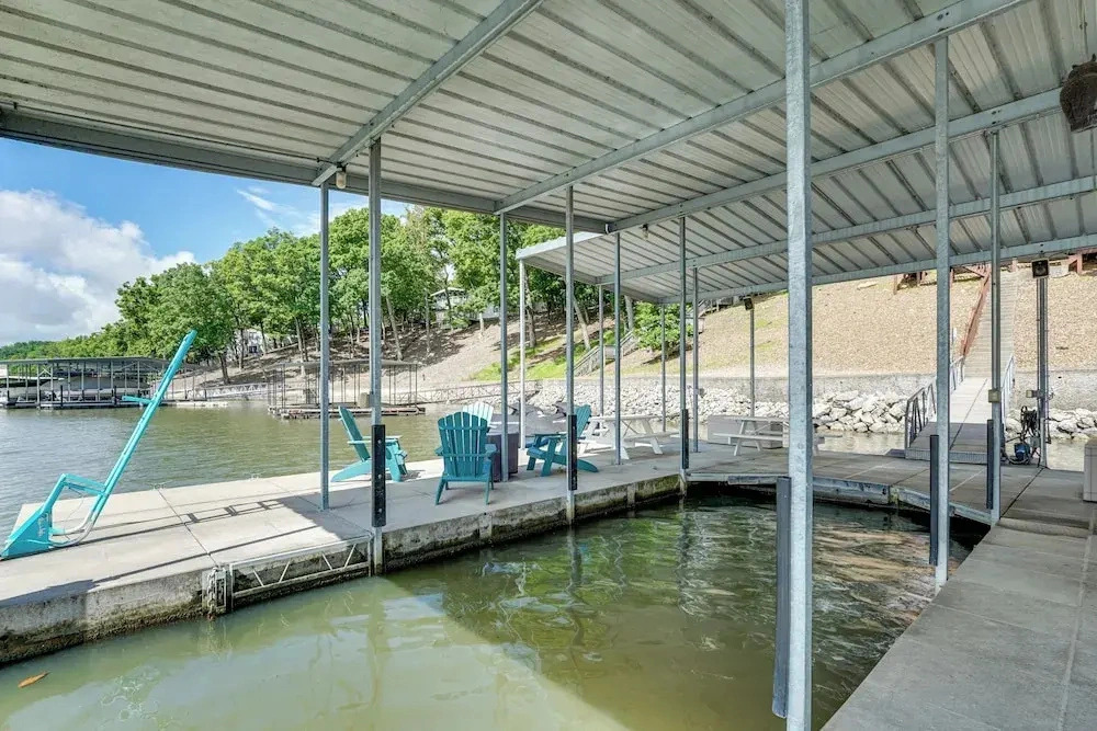 2 Units w/ Boat Dock & Slip Access in Lake Ozark