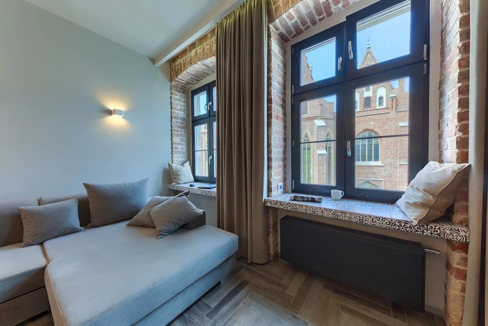 2/3 APARTMENTS Old Town