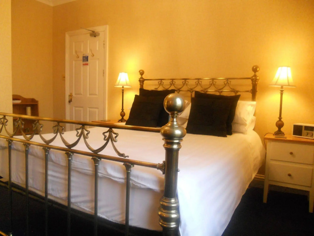 Glendale Guest House