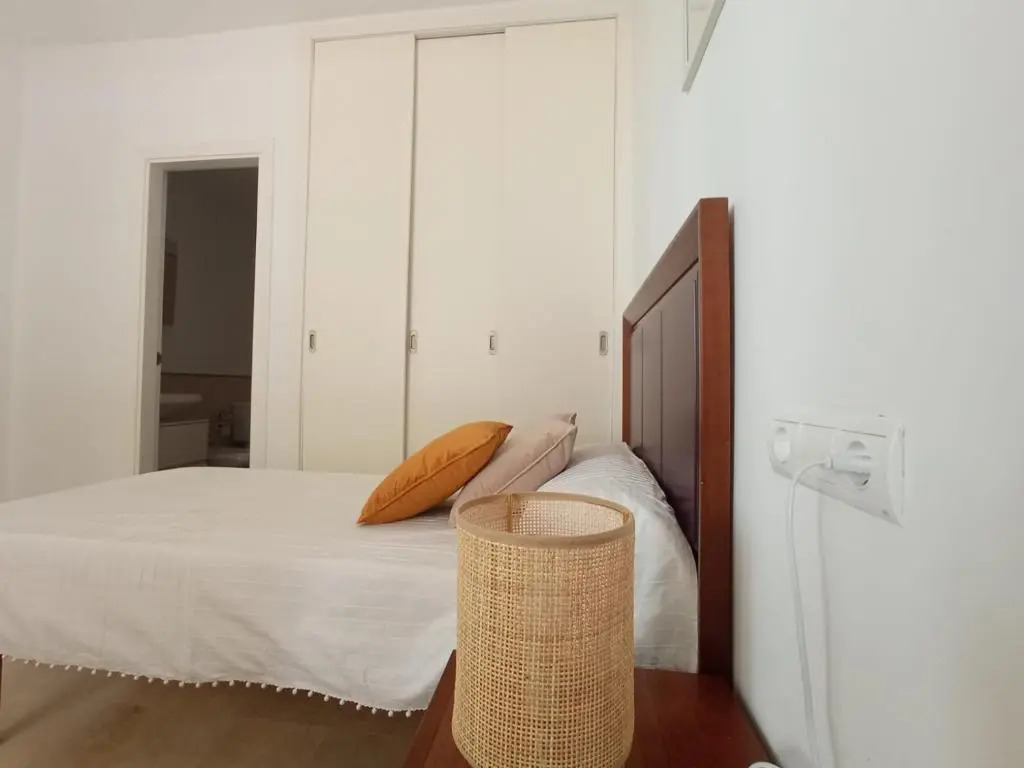 Luxury apartment with sea views in golf area.