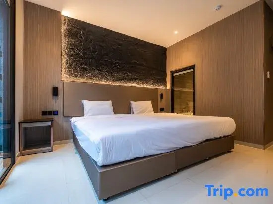 Tonnam pool villa