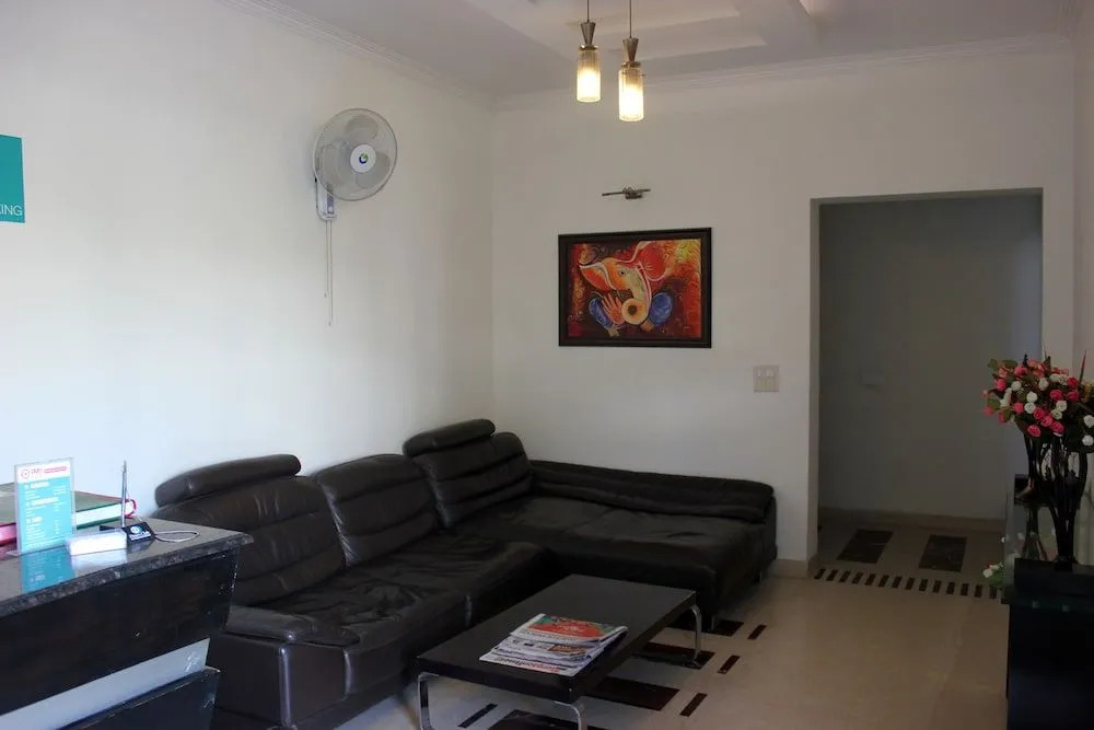 OYO Rooms 074 Cyber City