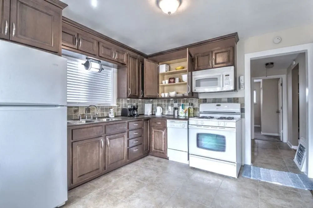 Renovated 2BR Lake View Condo