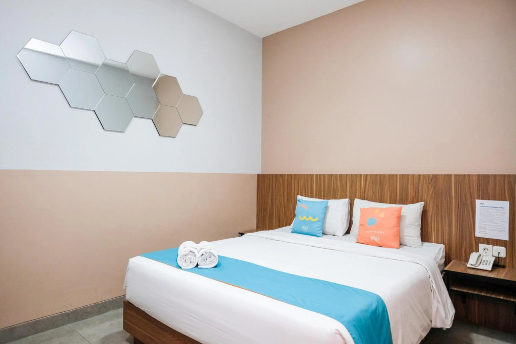 Sans Hotel Rajawali Surabaya by RedDoorz