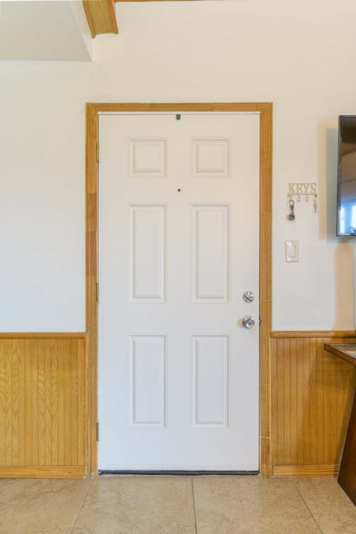 Tiki 323 - Stylish 1br Condo Sleeps 4 Near Beach 1 Bedroom Condo