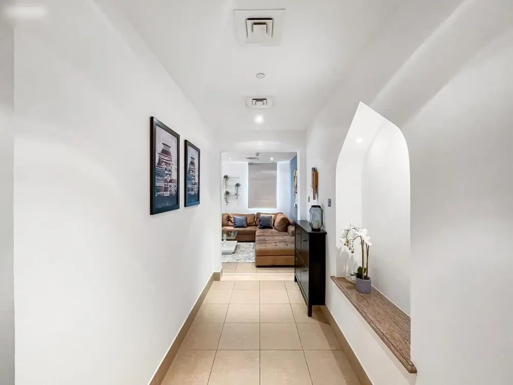Gorgeous 1-br Downtown Dubai