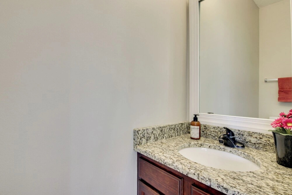 Quiet Oasis in Charlotte! Home Near Uncc Campus