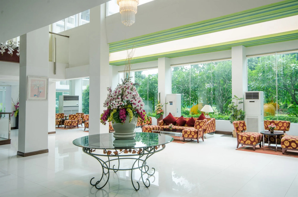 Sunday Platinum Suites