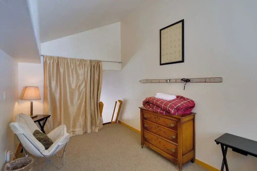 Slopeside Sanctuary - Penthouse < 1 Mi to Lifts!