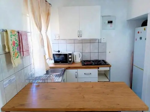 Queensburgh B&B or Self Catering