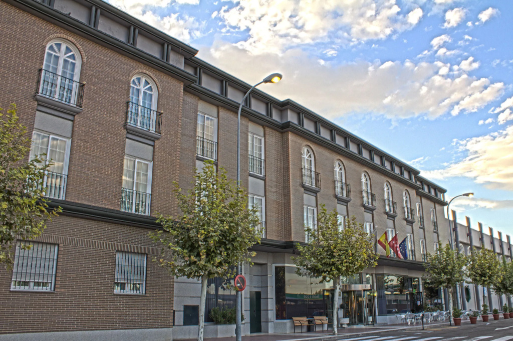 Hotel  Madrid Parla