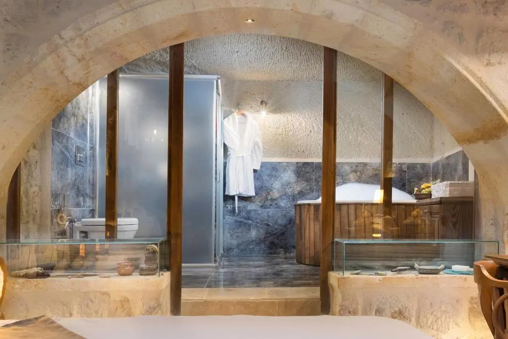 Cappa Via Cave Hotel