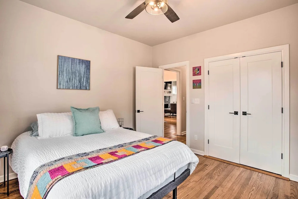 Charming Downtown Home w/ Updated Interior!