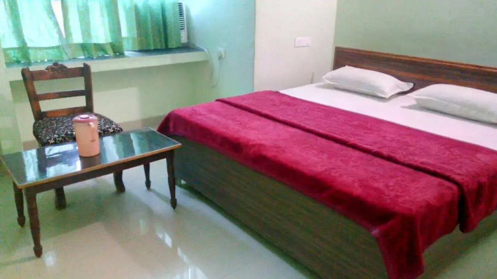 Raj Shanti Guest House Sarnath