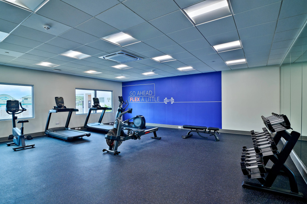 Holiday Inn Express & Suites Diamond