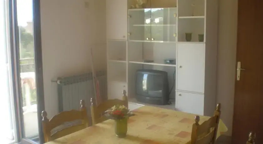 Apartments Mandarić