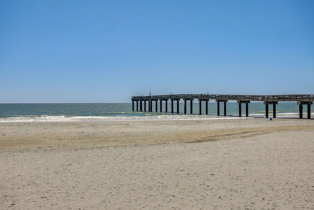 Walk to St Augustine Beach! Condo w/ Pool Access