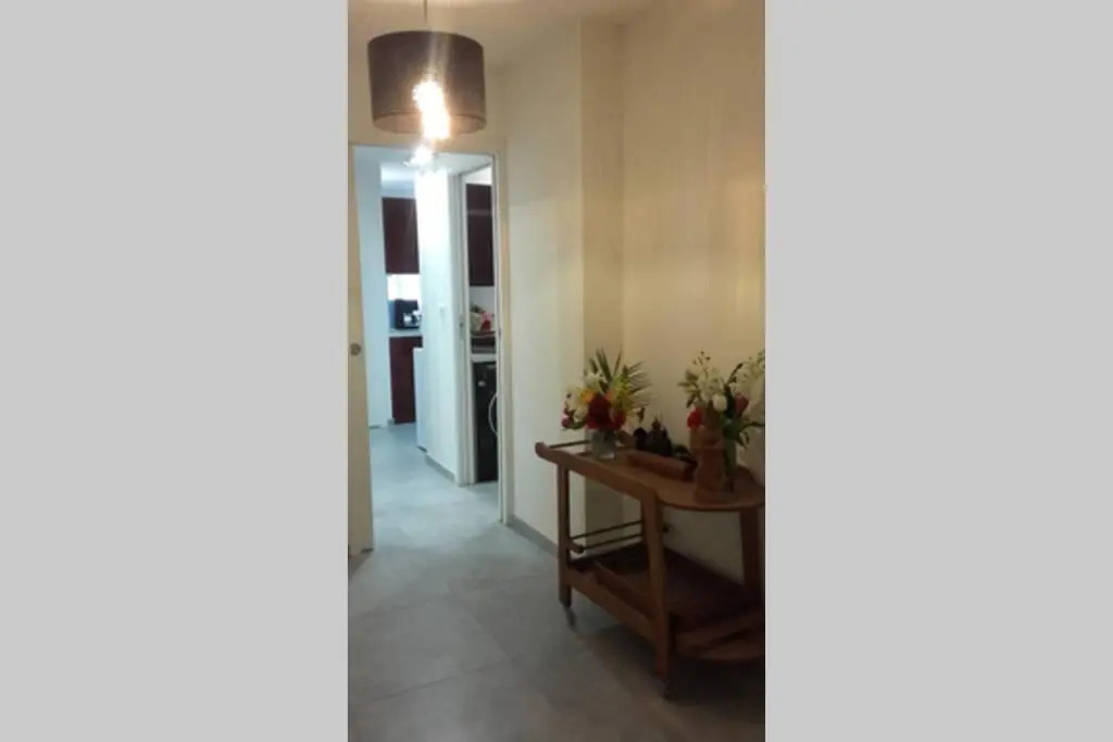 Port Vauban appartement F3 refait à neuf