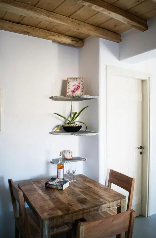 Traditional suites in Chora Kythnos #4