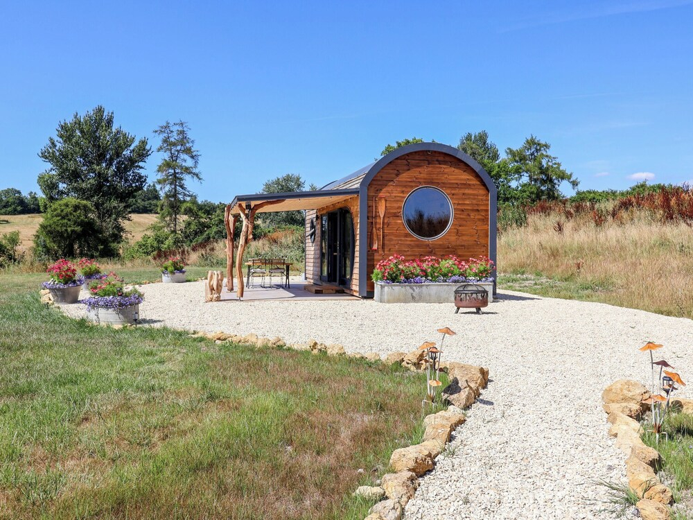 Bugley Pools Hideaway