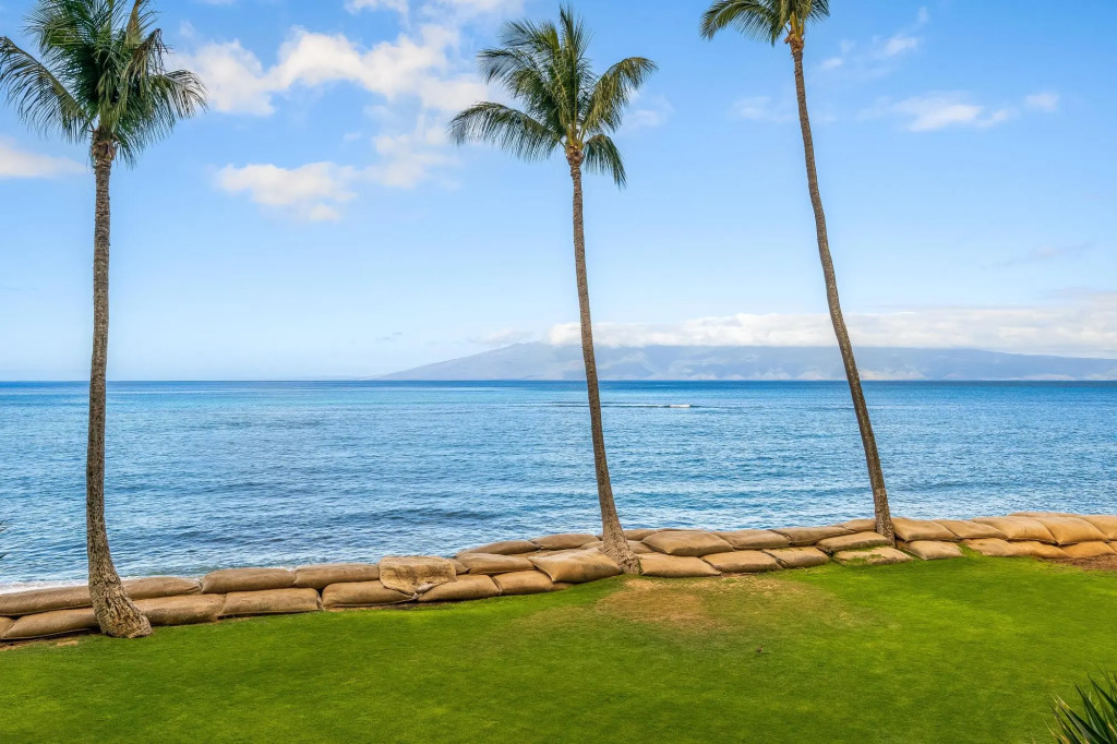 Valley Isle 206 in Lahaina