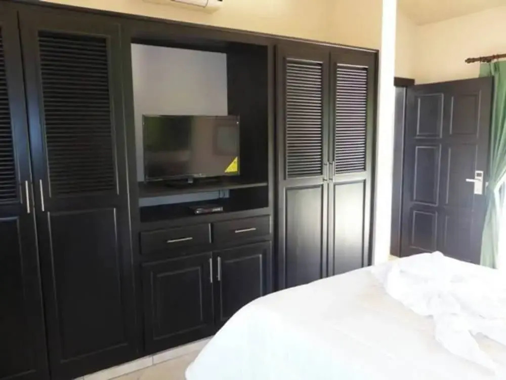 4 Bedroom Villa Privacy in Mind, Gated and Secure