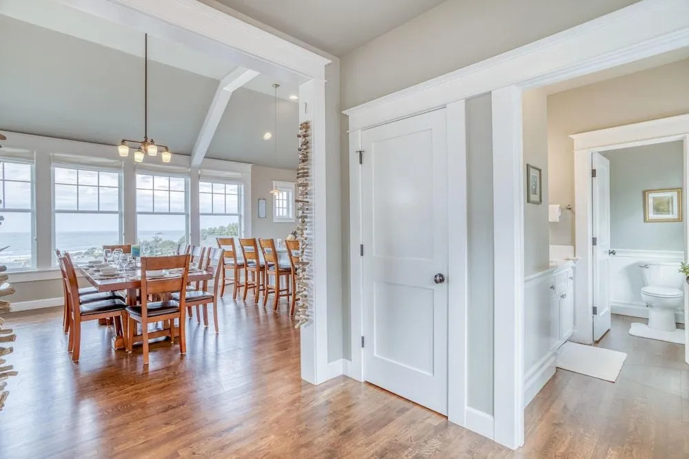 Stunning Ocean Views and Spacious Living - Gorgeous Coastal Retreat