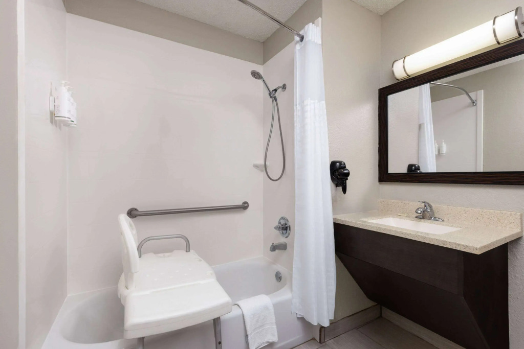 Days Inn by Wyndham Miami
