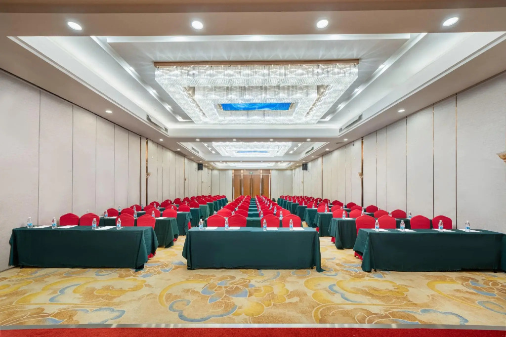 Universal International Hotel - Nanning