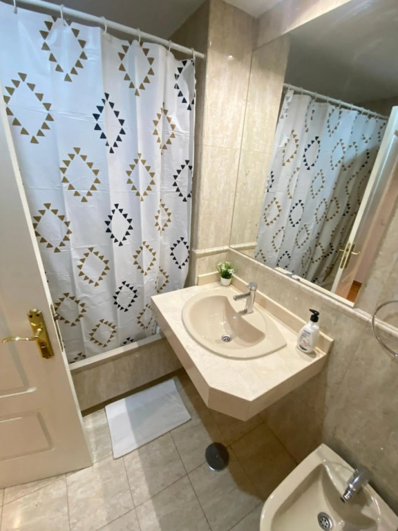 Deyanira Suite, Aeropuerto, IFEMA