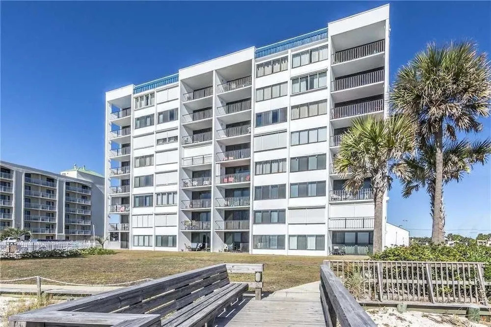The Breakers 31 - 2 Br condo by RedAwning