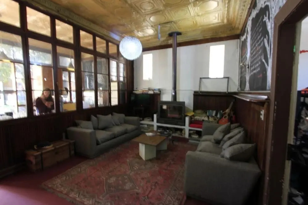 Escarabajo Hostel